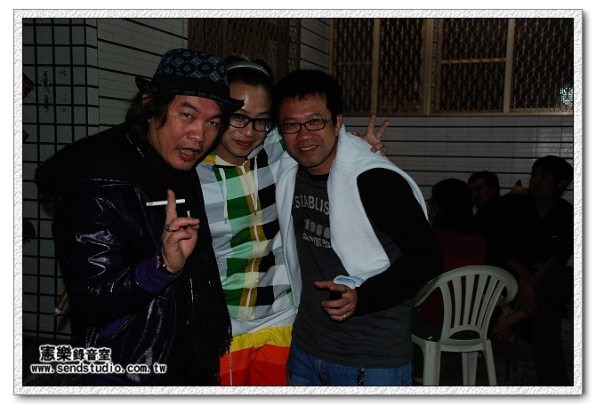 南拳媽媽(彈頭)..